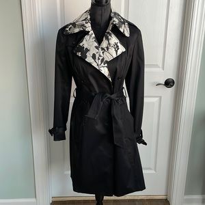 Rachel Roy Signature trench coat removable silver/black/white tabs and collar.